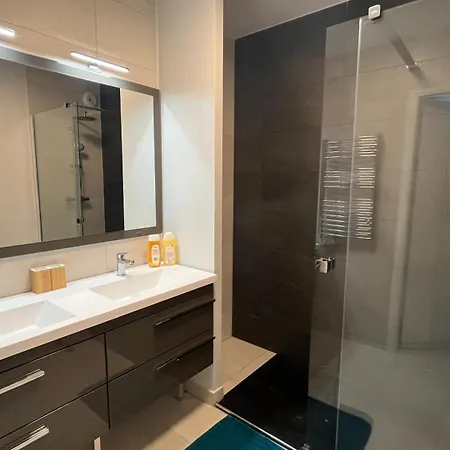 Modern 2 Bedroom With Pool And Sea View & Parking Èze